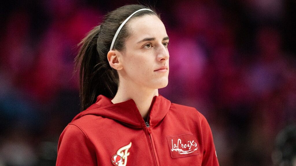 caitlin-clark-indiana-fever-warming-up.jpg